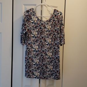 Motherhood maternity scoop neck shirt